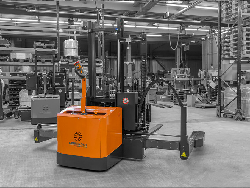 Genkinger Elektro-Vierwege-Hochhubwagen für die sichere Ausschleusung von Lithium-Ionen-Batterien