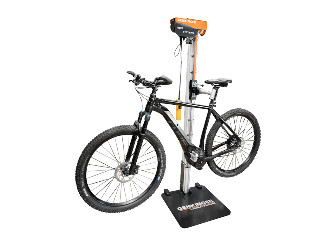 Bike Lifter Typ A mit E-Bike für Reparaturarbeiten in der Werkstatt